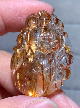 天然黑金超九尾狐吊坠男女