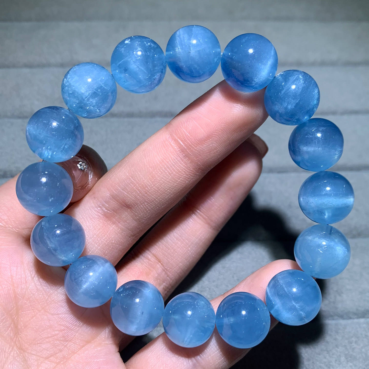 天然猫眼海蓝宝手链巴西绿柱石蓝水晶手串甜美饰品送礼物情侣款女