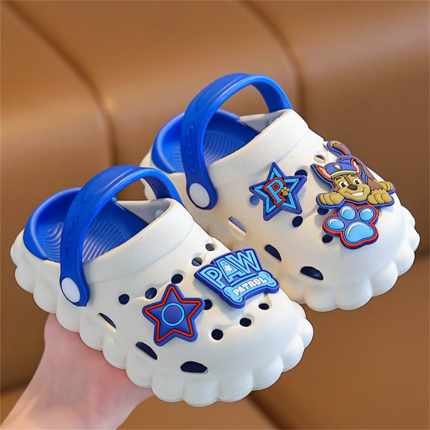 凉拖鞋小童防臭户外汪汪队宝宝软沙滩鞋男童新款儿童洞洞EVA卡通