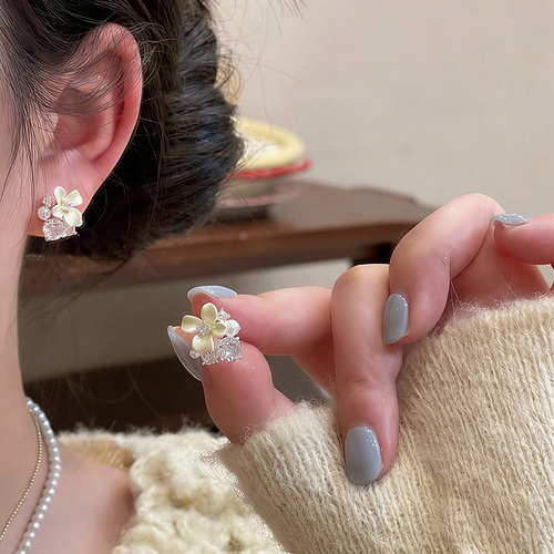 暖黄花朵锆石珠珠拼接耳钉女