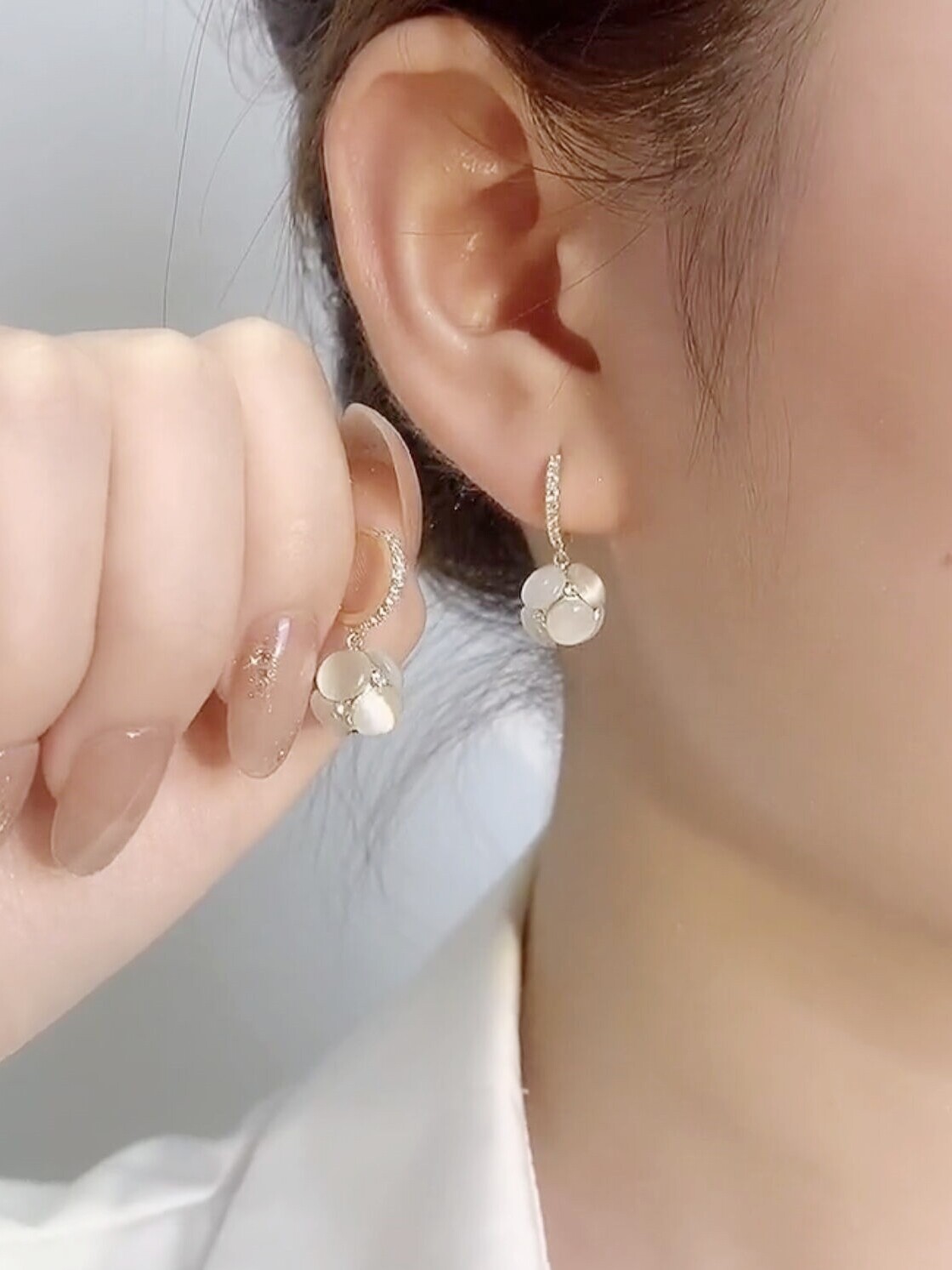 高级感精致猫眼石绣球耳环女网红