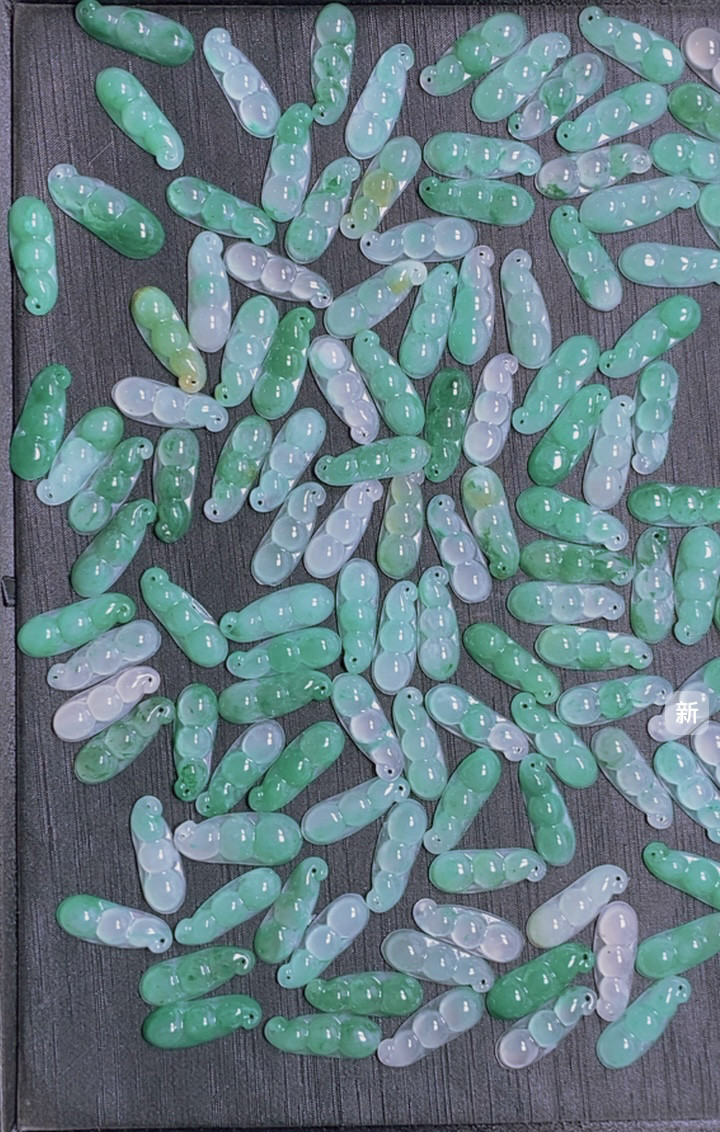 非洲翠纯天然无优化冰飘满绿四季豆时尚大方女友礼物连中三元情侣