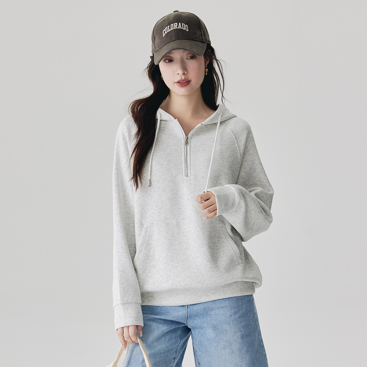 茵曼2026春季新款长袖卫衣外套女连帽宽松百搭运动休闲插肩袖上衣