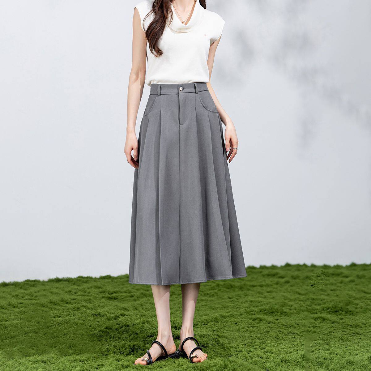 茵曼2026夏季新款通勤百搭学院风百褶裙女修身遮肉显瘦A字半身裙