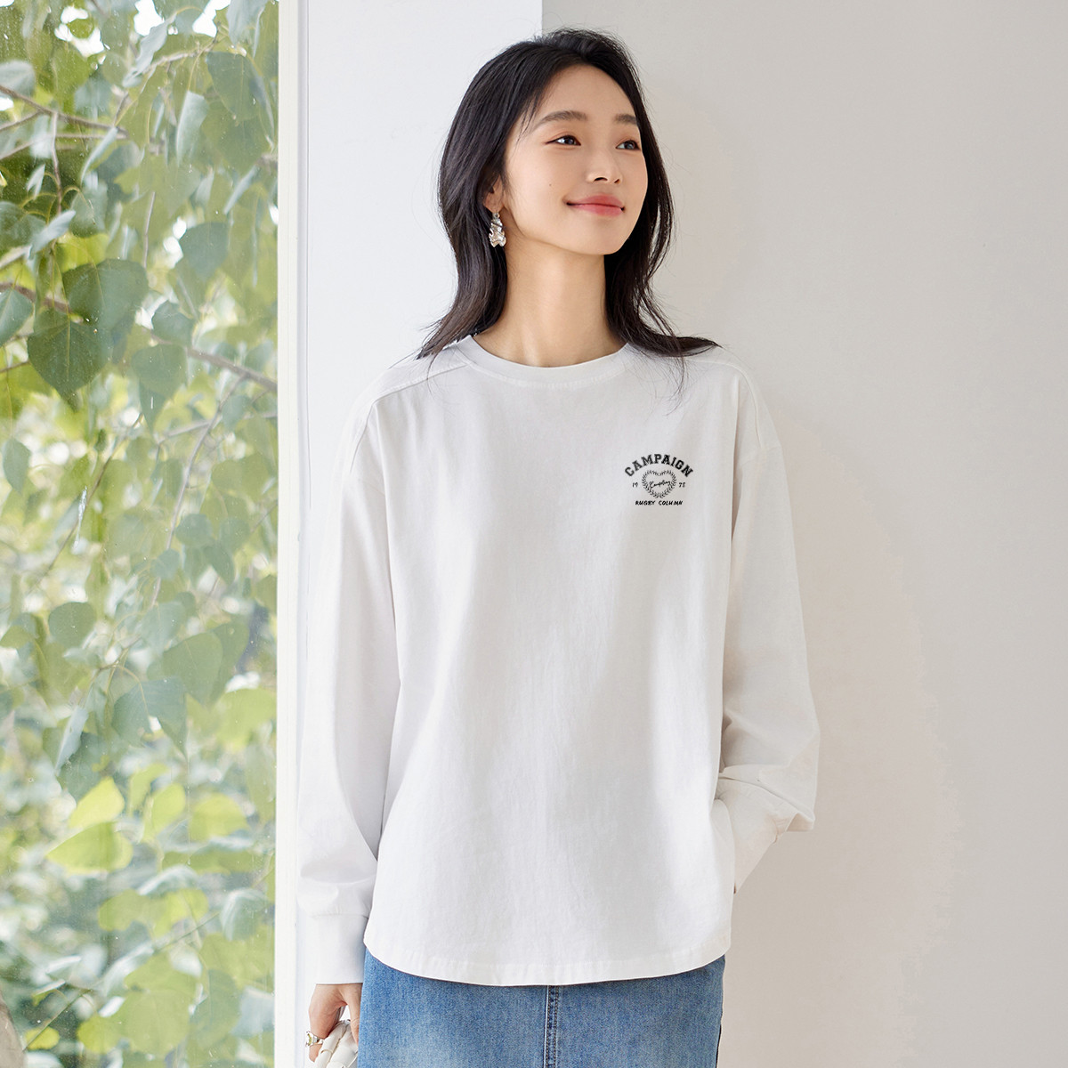 茵曼2025秋季新款纯棉长袖T恤女印花白色宽松版上衣爆款百搭显瘦