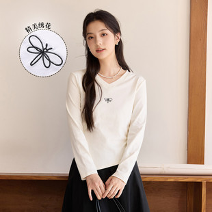 茵曼2026秋季新款长袖t恤女修身显瘦正肩不规则V领爆款上衣纯白色