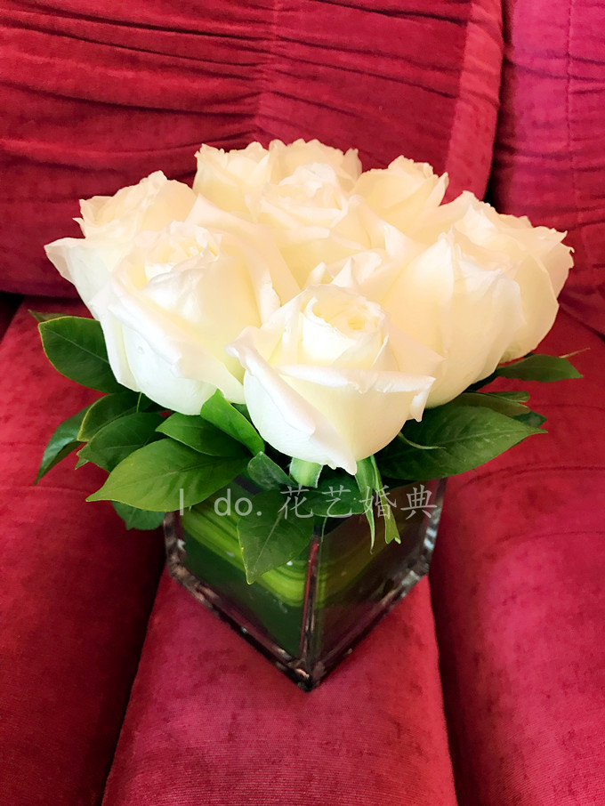 开业/婚礼/商场活动高端白玫瑰洋兰方樽鲜花摆台桌花沈阳实体速递