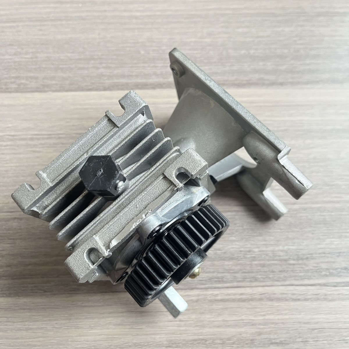 封口机减速箱余特华侨980SF150W