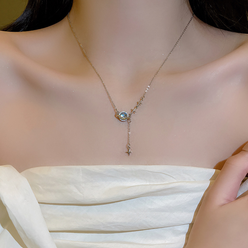 复古百搭气质星球项链女轻奢小众设计高级感锁骨链2023新款