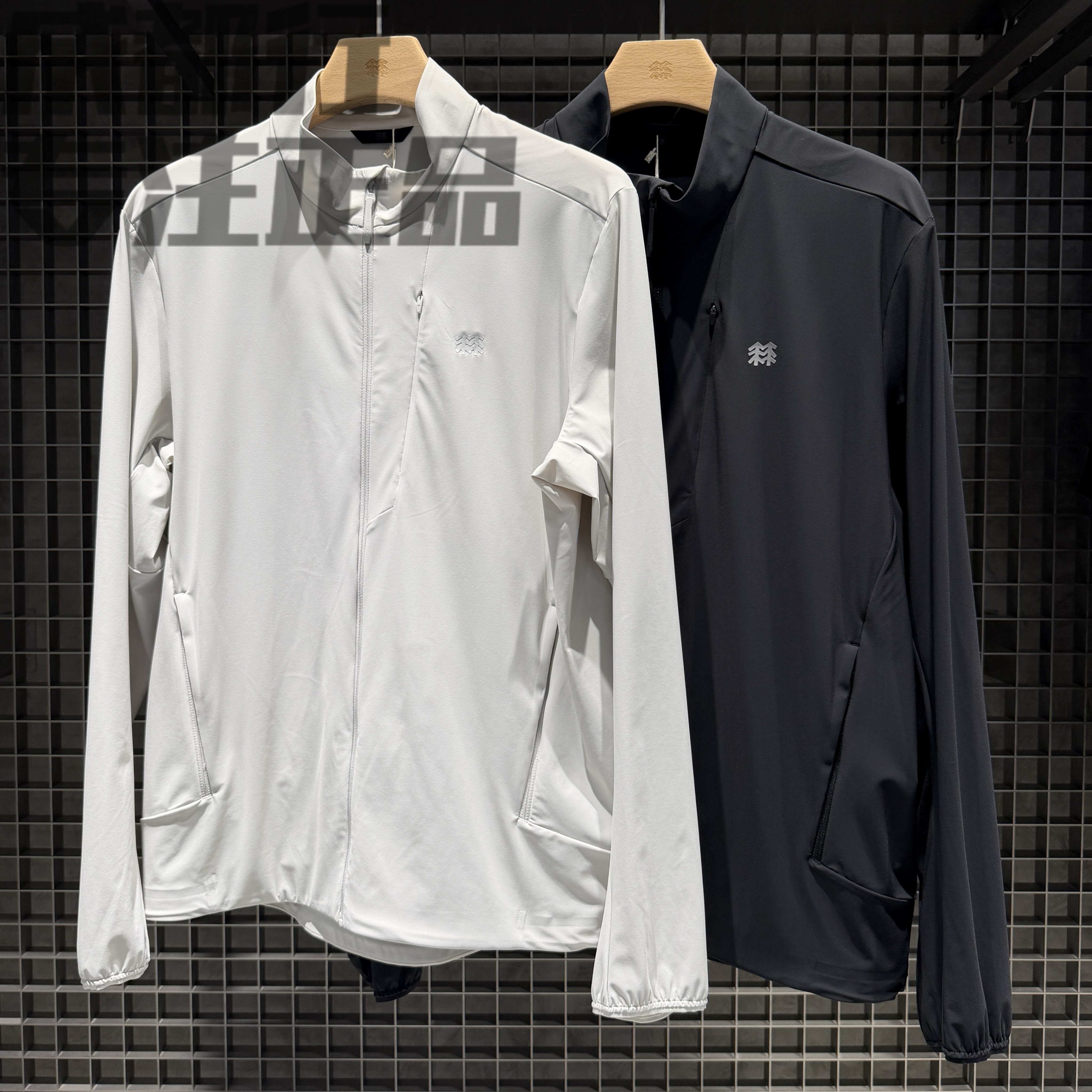 可隆KOLON SPORT男款抗菌接触凉感遮热冷黑针织夹克LHJK6AN125
