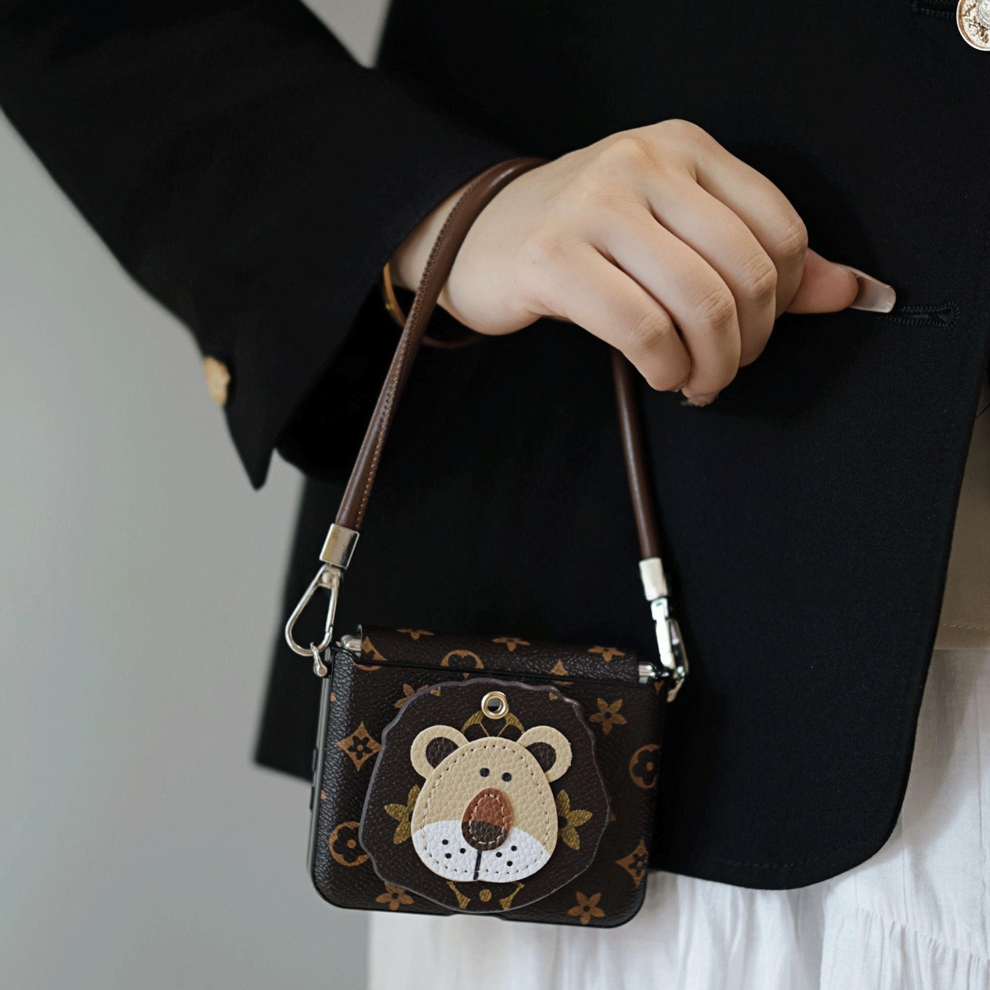 适用华为PuraX折叠屏手机壳小米MixFlip2全包荣耀MagicVFlip2摩托罗拉50三星zflip7磁吸支架pocket2斜跨绳60