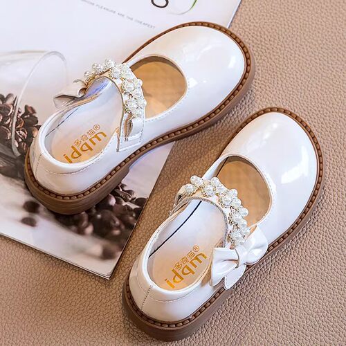 ABC女童真皮水钻软底演出皮单鞋