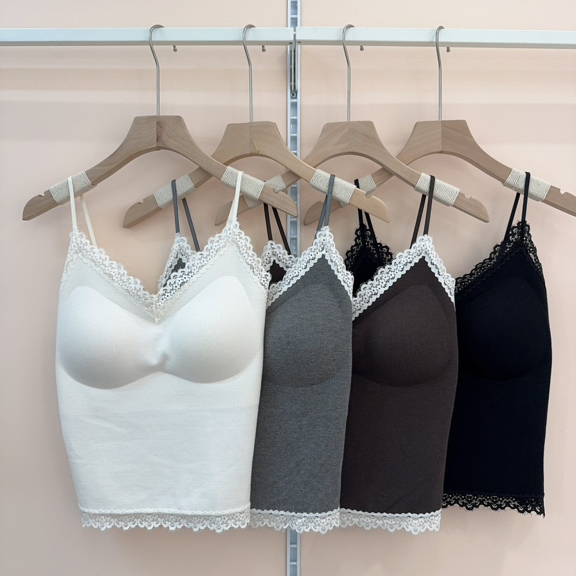 2025秋冬磨毛蕾丝边辣妹少女美背内搭外穿半固定杯吊带背心女胸垫,女装/女士精品,背心吊带,淘宝优惠券,粉丝福利购,淘宝优惠卷