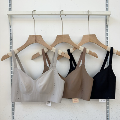 古妃2025新款无痕超薄兔耳朵内衣无钢圈聚拢加宽收副乳大胸显小