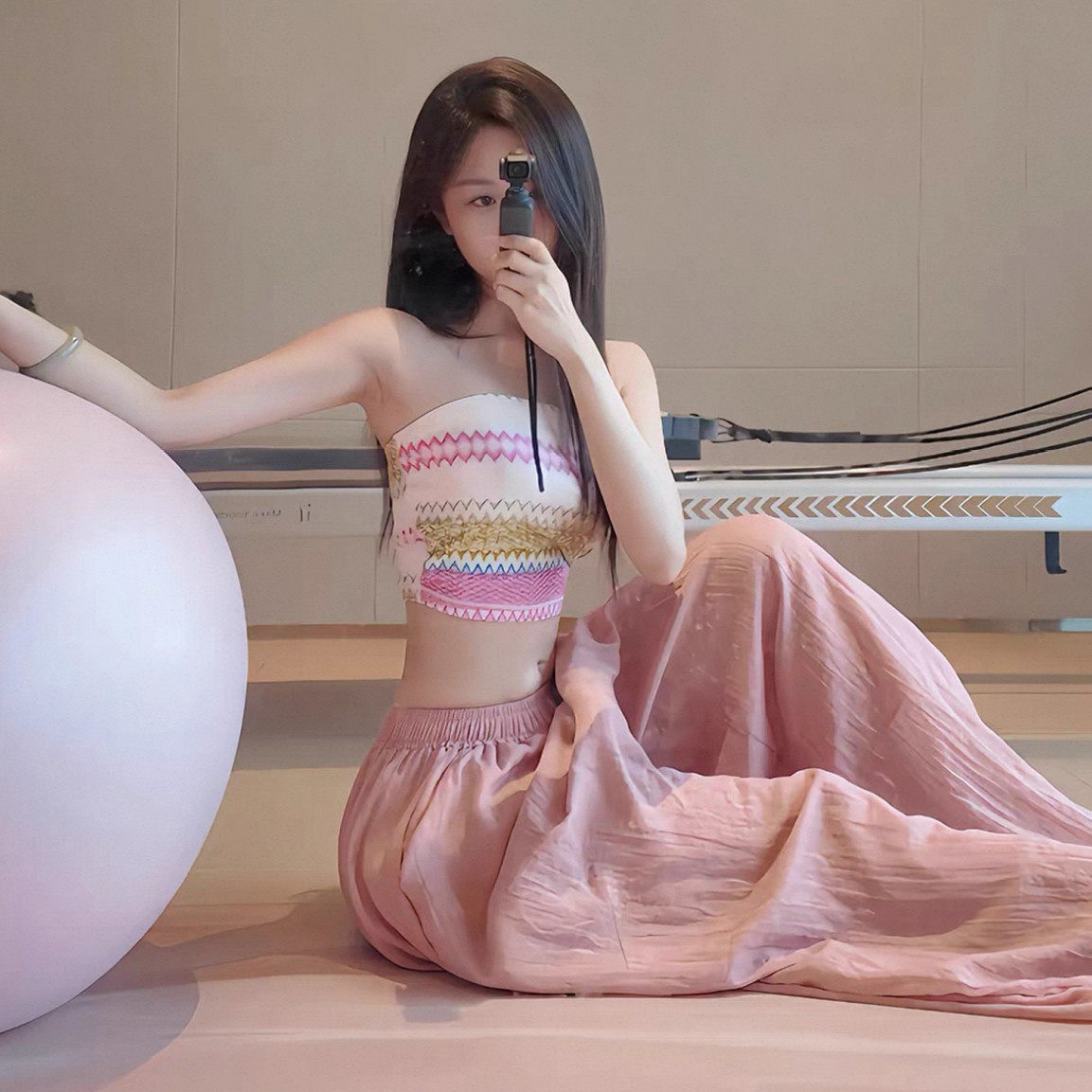 瑜伽服波西米亚风背心普拉提服带胸垫吸湿排汗抹胸式度假风上衣