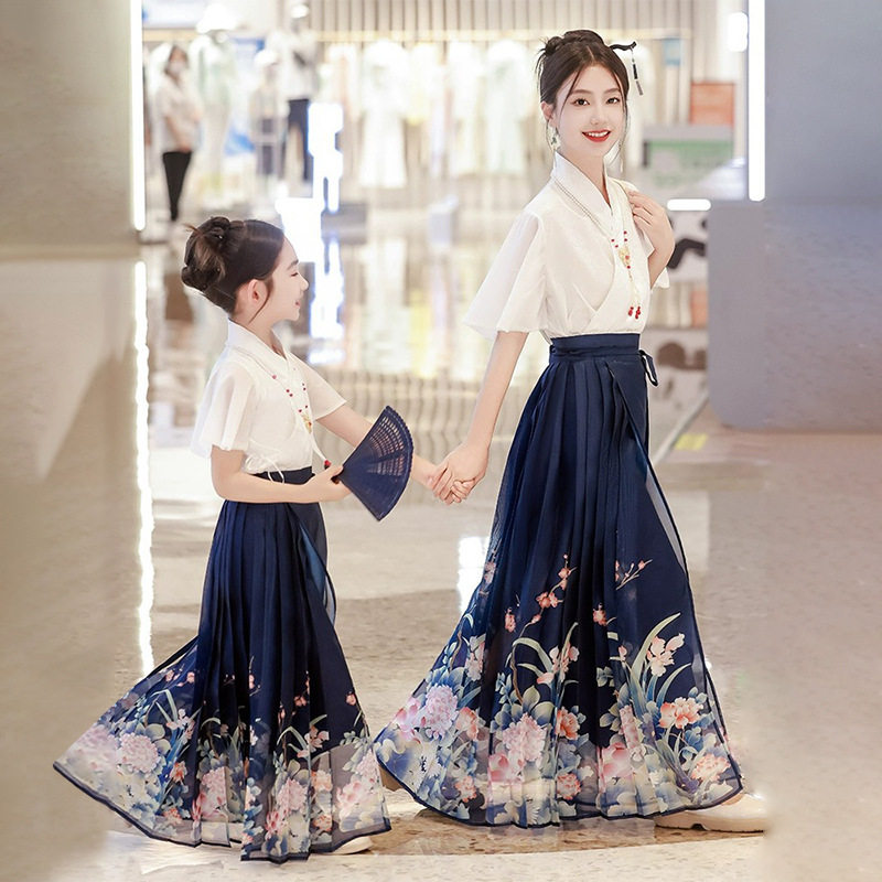 古装汉服古装套装马面裙女亲子装图片
