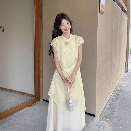 浅色中黄式蝴蝶刺女绣改良旗袍c393-983连衣裙夏新季新款设计感字