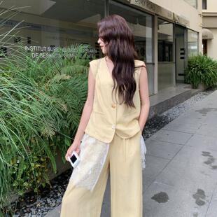 黄色时髦洋气韩范新套装女C057-502丝款蕾拼接无袖马阔甲腿裤两件