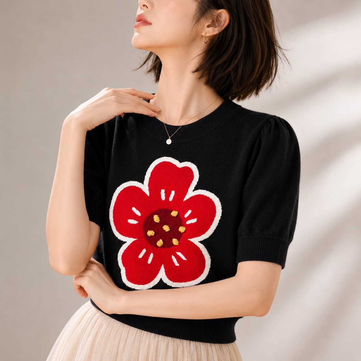 法式甜美风花朵提花针织衫短袖圆领修身减龄百搭短款露脐女装上衣