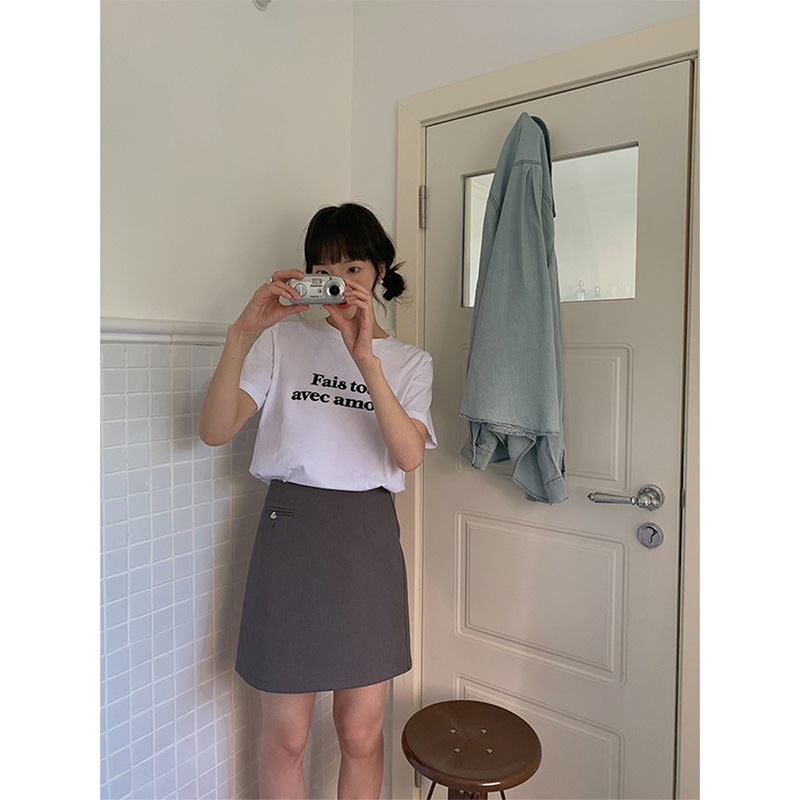 【歌铭】高腰显瘦爱心配饰半身裙女装2025夏季新款包臀短裙X3229F