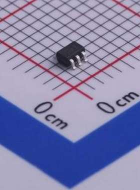 VBK4223N 场效应管(MOSFET) 2个P沟道 耐压:20V 电流:1.8A SC-70-