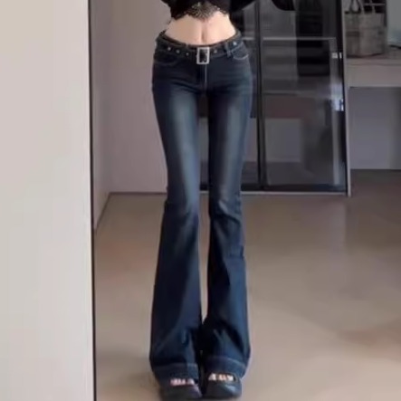 深蓝色低腰修身微喇叭牛仔裤女