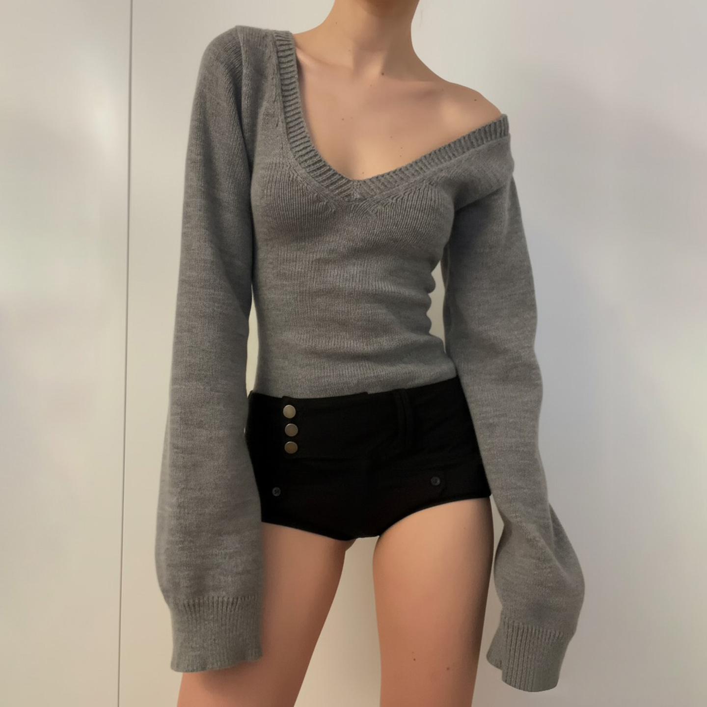 美式休闲低胸V领灰色毛衣女