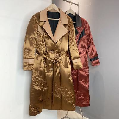 &不退换鹅绒服女中长款西装领提花醋酸缎面羽绒服妈妈230长109