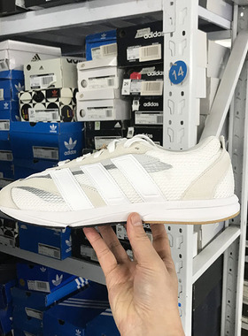 Adidas LIGHTBLAZE LP 男女轻便舒适运动休闲鞋跑步鞋JS3197 3200