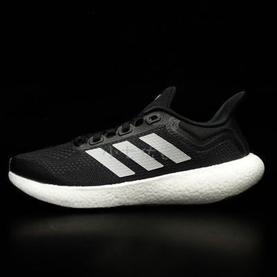 Adidas男女运动跑步鞋