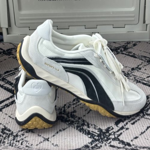 李宁迪士米妮联名系列心流男女同款减震回弹经典休闲鞋AGLV096