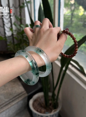 仿独龙玉冰种飘花玉石手镯石英岩玉翡翠玉镯子小红书