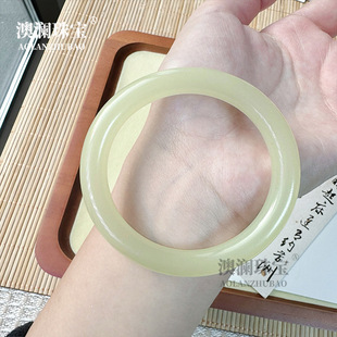 天然阿富汗青白玉圆条手镯女款晴水色玉石镯子 玉石手镯