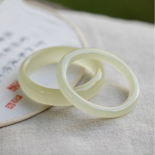 青白玉手镯女圆条少女冰种阿富汗玉镯子年轻款冰透浅绿猫眼手镯