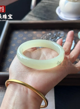 天然阿富汗玉石手镯晴水色青白色玉石镯子福利玉镯