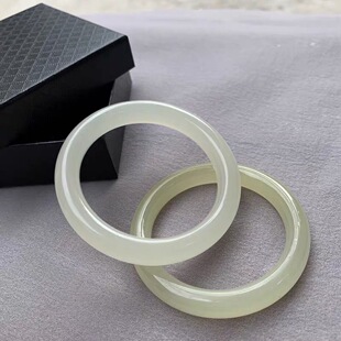 青白玉手镯 女士细圆条美人镯 阿富汗羊脂白玉圆条手镯 玉石手镯