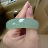 冰种淡绿玉手镯纯色女款 石英岩玉镯子手环石英岩玉手镯