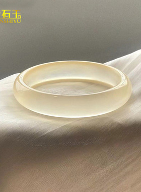 香槟金手镯高冰种女款白月光玉镯白色水沫玉石英岩玉镯子