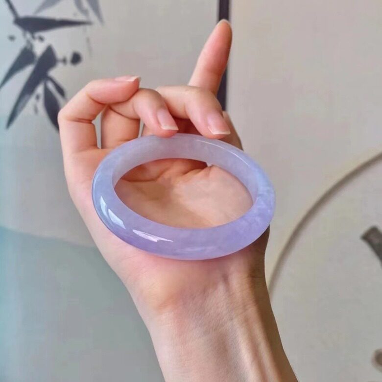 天然缅甸翡翠冰种手镯女粉紫玉石贵妃飘花圆条玉镯冰糯种玉手镯子