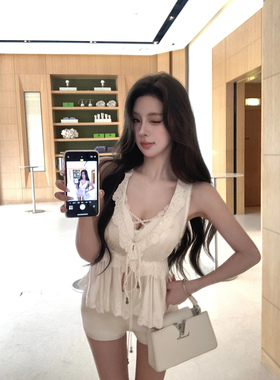 Momoshero 【莉娜小姐】ch1oe典藏品~100%真丝蕾丝上衣&珍珠吊带