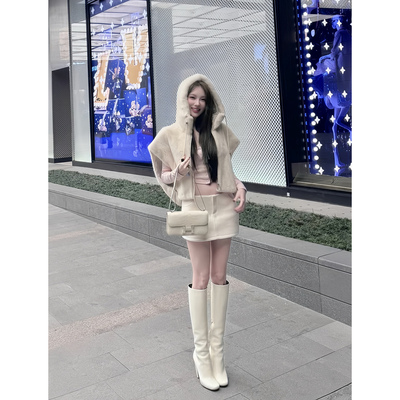 【Lp巴斯小奶绒】Fluffy暖糯冬季——“连袖”奶芙马甲&毛呢半裙