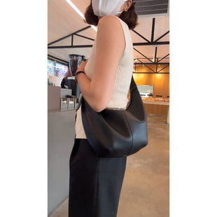 包包女式2025新款大容量黑色软皮饺子包轻奢小众高级感通勤斜挎包