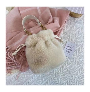 毛毛毛绒绒包包2025新款 洋气斜挎包毛绒高级单肩 森系秋冬小众时尚