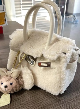 秋冬季羊羔毛凯莉包高级感毛毛包包女2025新款铂金手提单肩斜挎包