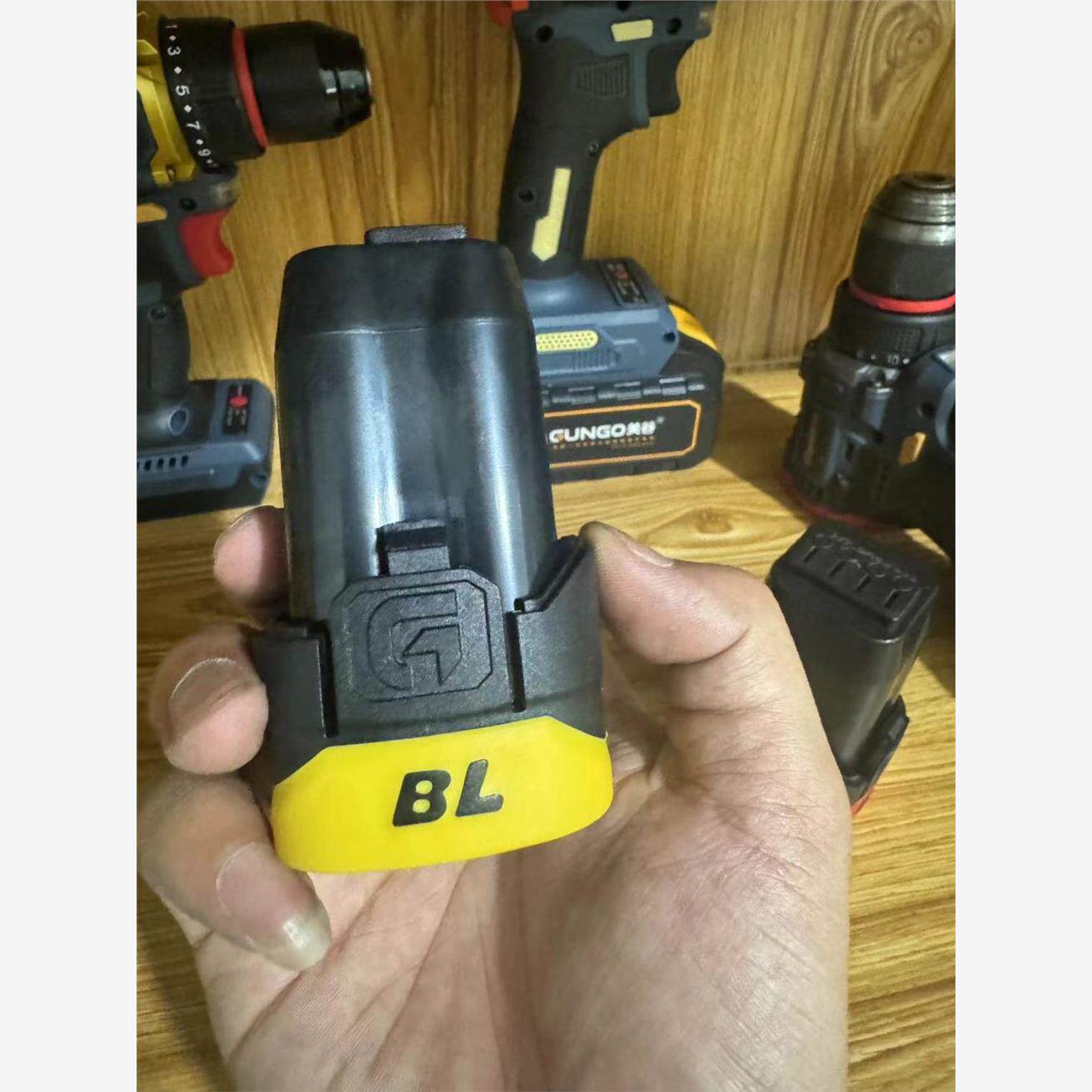 关谷原装锂电池16.8V~充