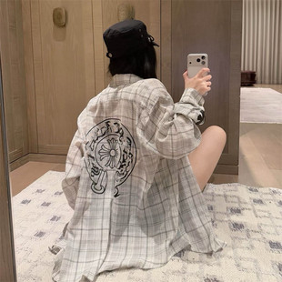 夏季新款韩版马蹄梵文印花格子衬衫女ins美式复古慵懒宽松防晒衫