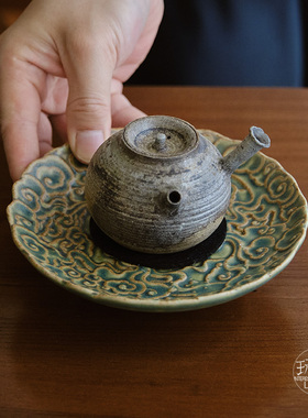 玩物志 粗陶卷云纹壶承盘 干果碟茶点盘 茶杯碟 复古中式浮雕盘子