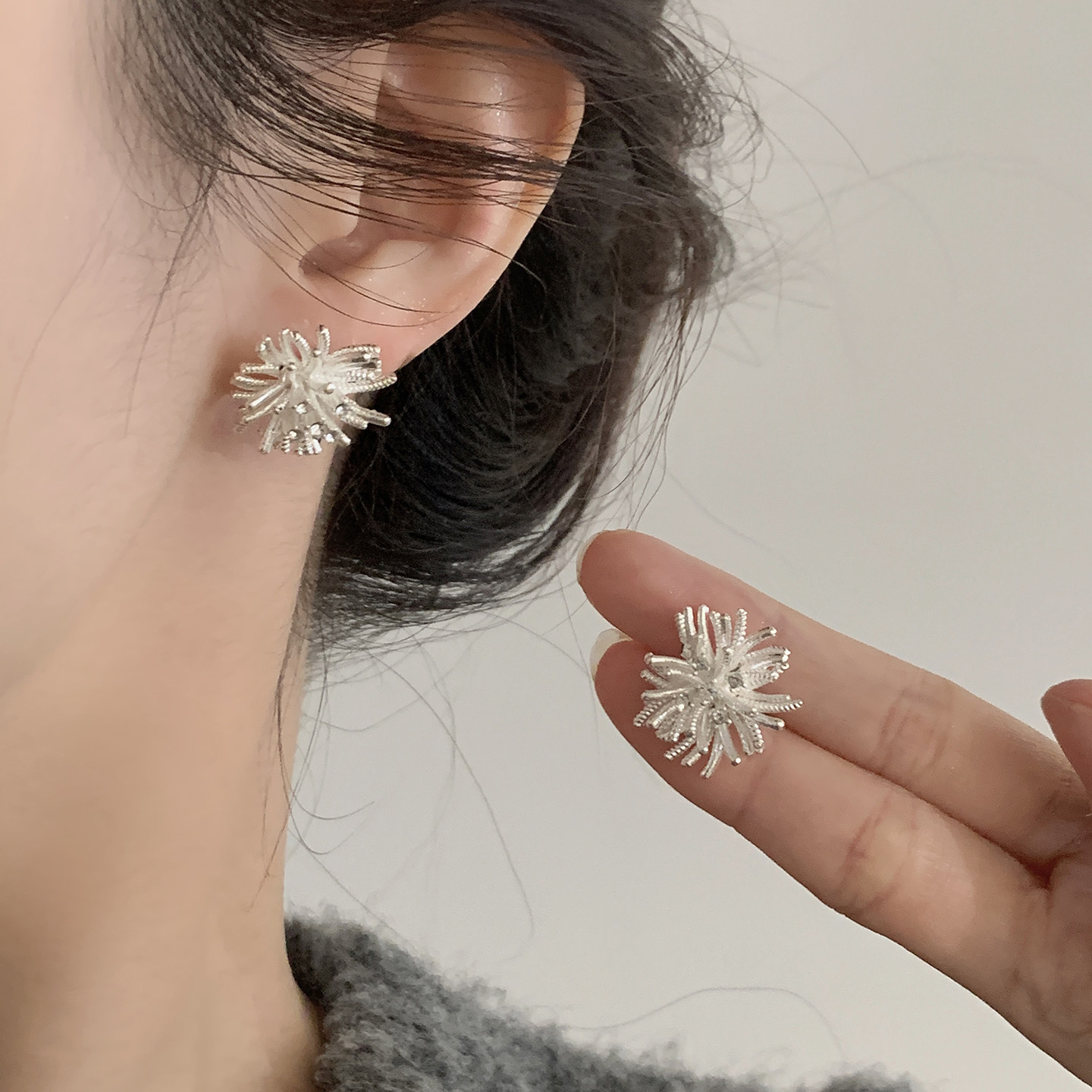 银色烟花耳钉女独特漂亮气质2025新款耳环大气轻奢高级感耳饰耳夹,饰品/流行首饰/时尚饰品新,耳钉,淘宝优惠券,粉丝福利购,淘宝优惠卷