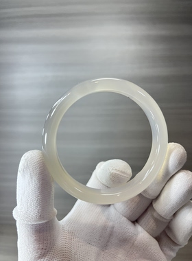 天然玛瑙玉髓手镯冰透玉髓白月光生日礼物汉服旗袍配饰有瑕疵