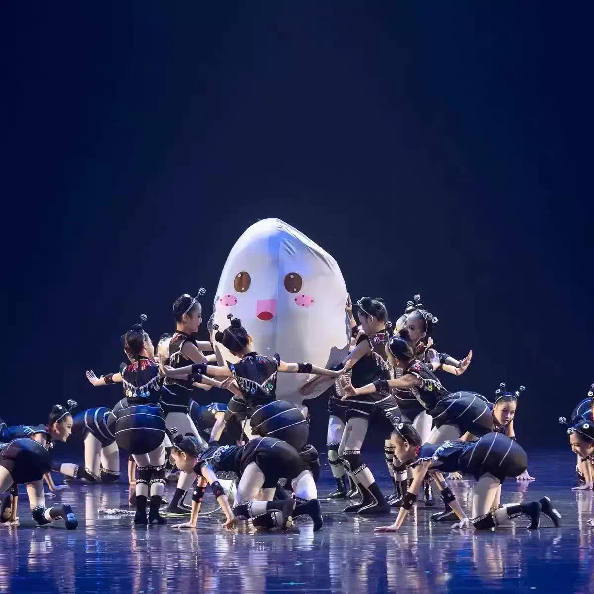 第十三届小荷风采一粒米儿童演出服小蚂蚁舞蹈服可爱动物表演服装